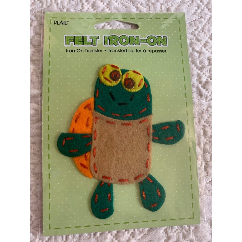 Plaid Felt Turtle Iron-On Applique Set 3.5x4 Inch Handmade Look DIY Craft